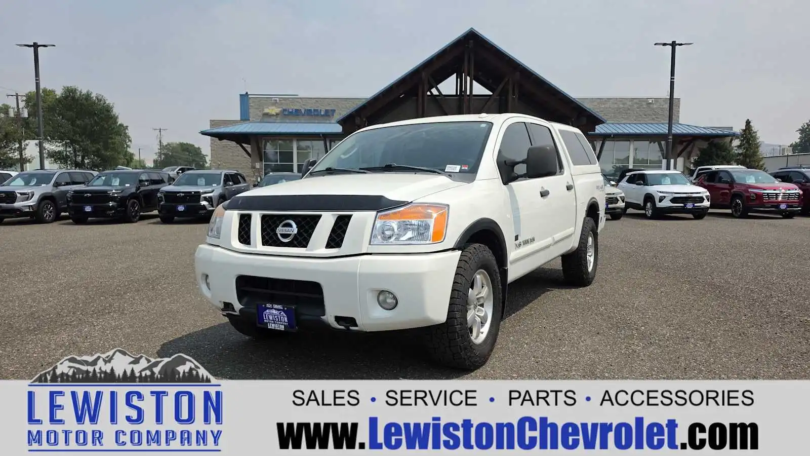 2010 Nissan Titan PRO-4X 4X4 Crew Cab SWB's photo