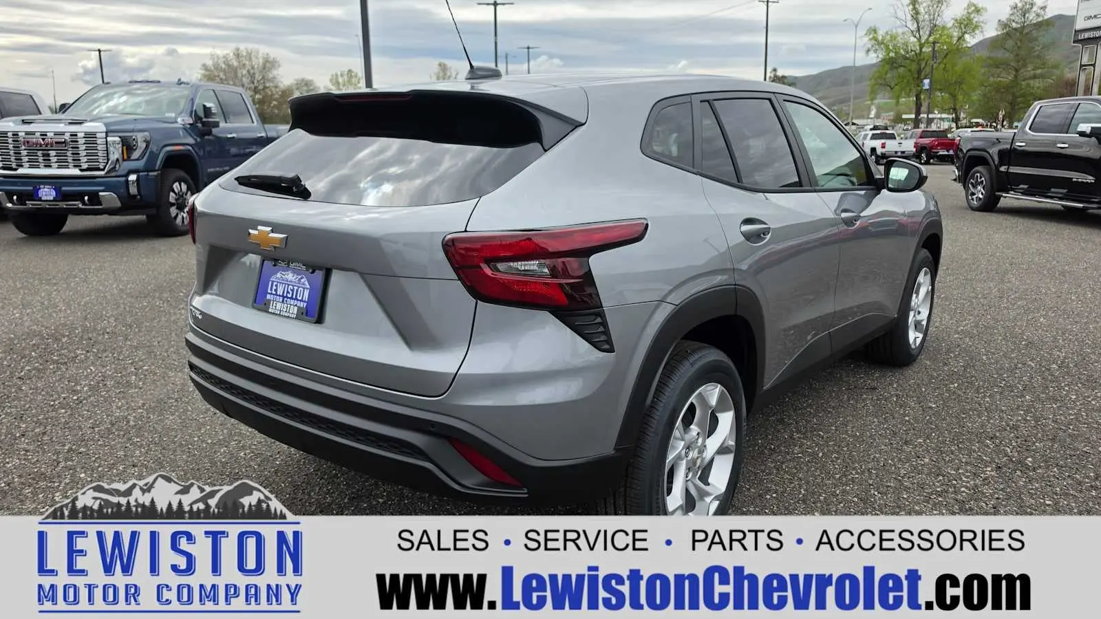 2026 Chevrolet Trax LS photo 5