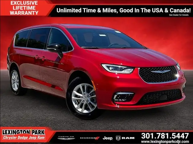 2026 Chrysler Pacifica Select AWD photo 1