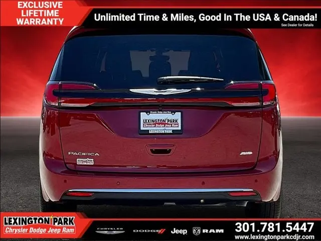 2026 Chrysler Pacifica Select AWD photo 4