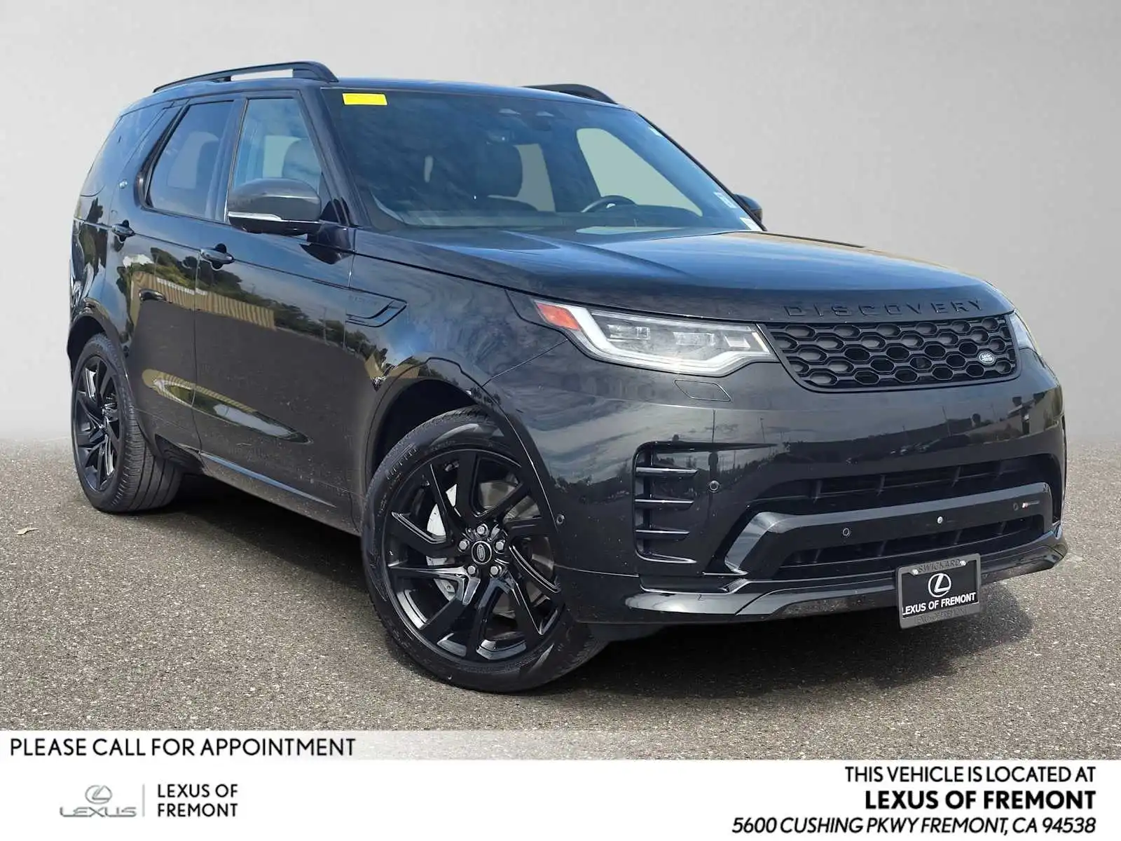 2023 Land Rover Discovery S R Dynamic's photo