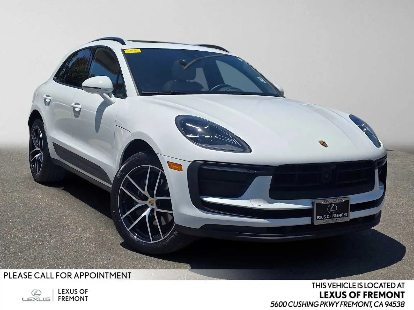 2025 Porsche Macan T's photo