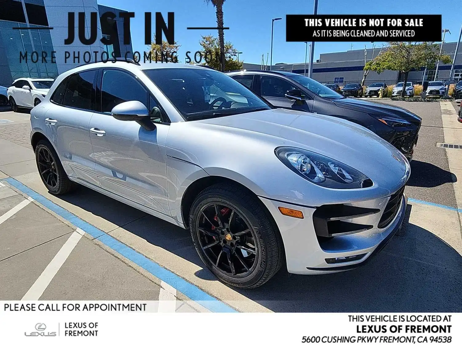 2015 Porsche Macan Turbo's photo
