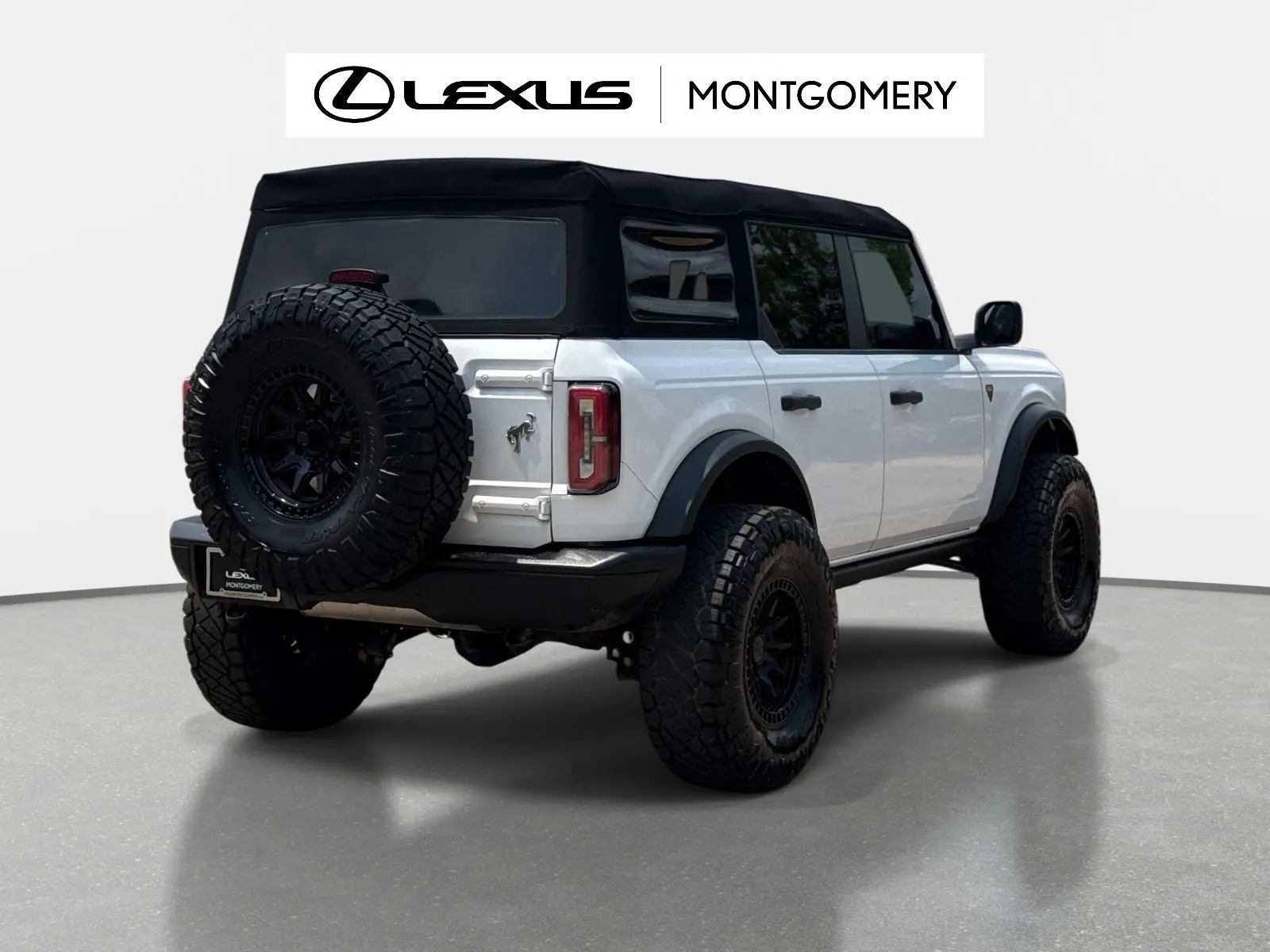 2023 Ford Bronco Badlands 4x4 photo 3