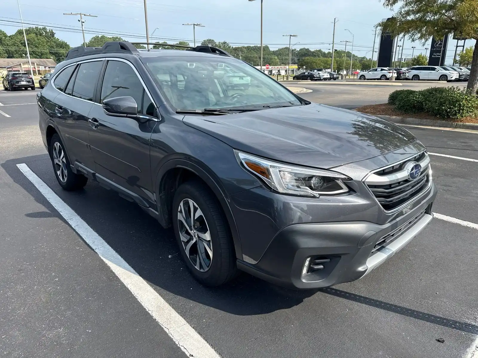 2021 Subaru Outback Limited's photo