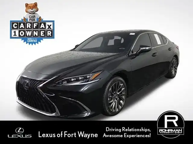 2025 Lexus ES 300h 300h Ultra Luxury's photo