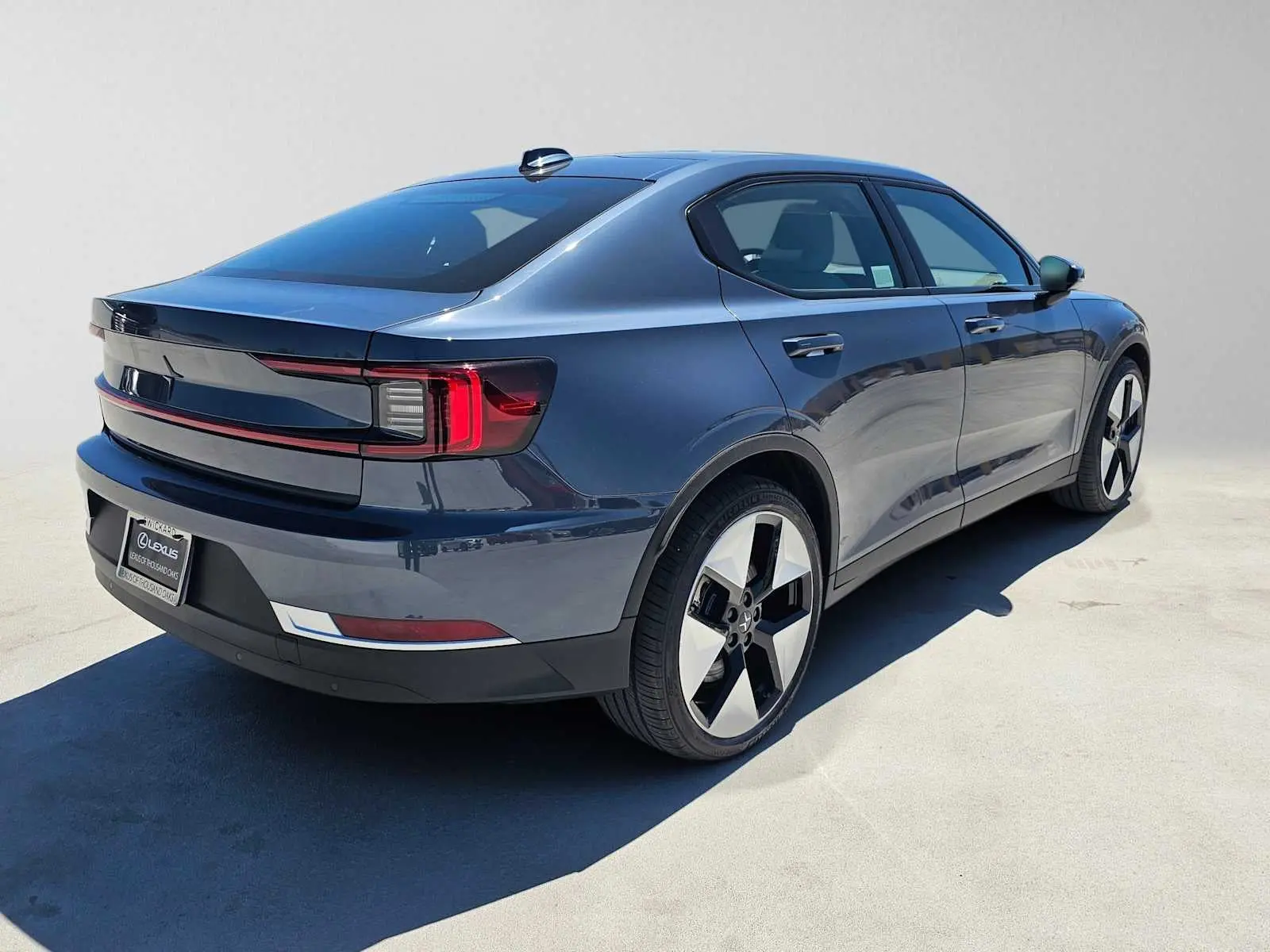 2023 Polestar 2 Long Range Dual Motor Plus photo 3