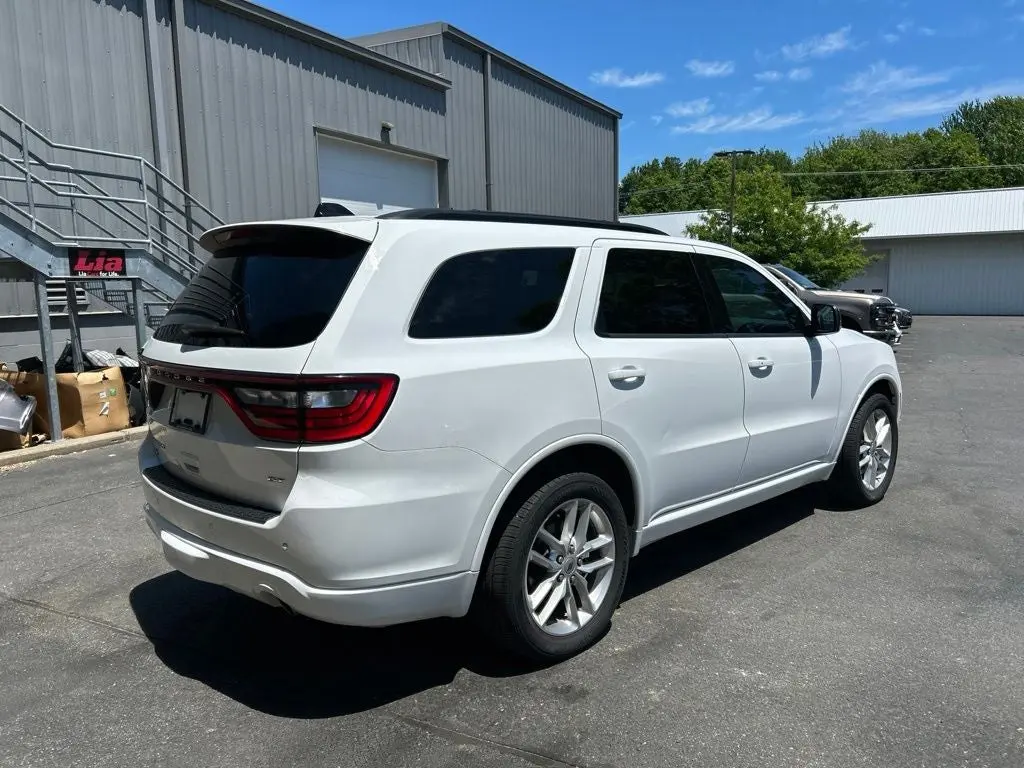 2024 Dodge Durango GT Plus AWD photo 3