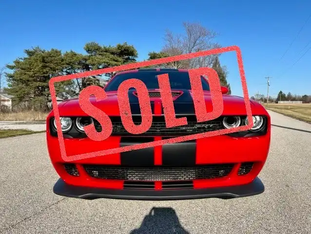 2016 Dodge Challenger SRT Hellcat's photo