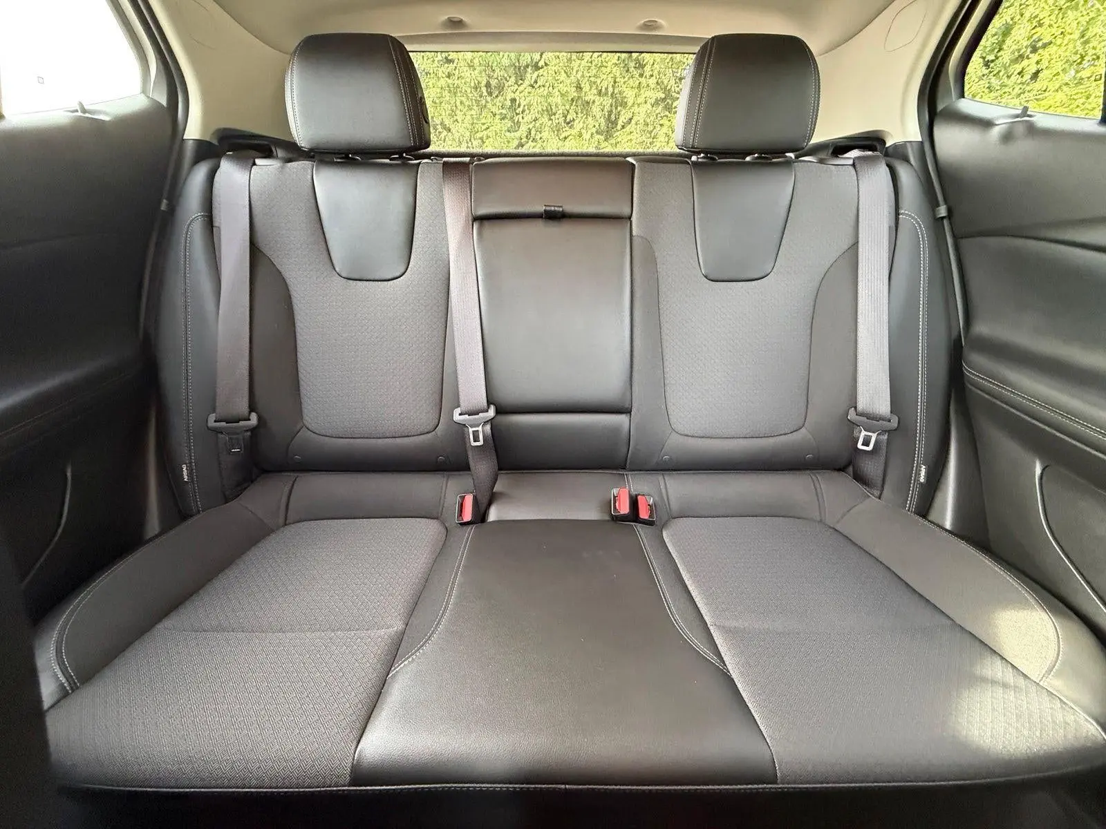 2022 Buick Encore GX Select AWD photo 3
