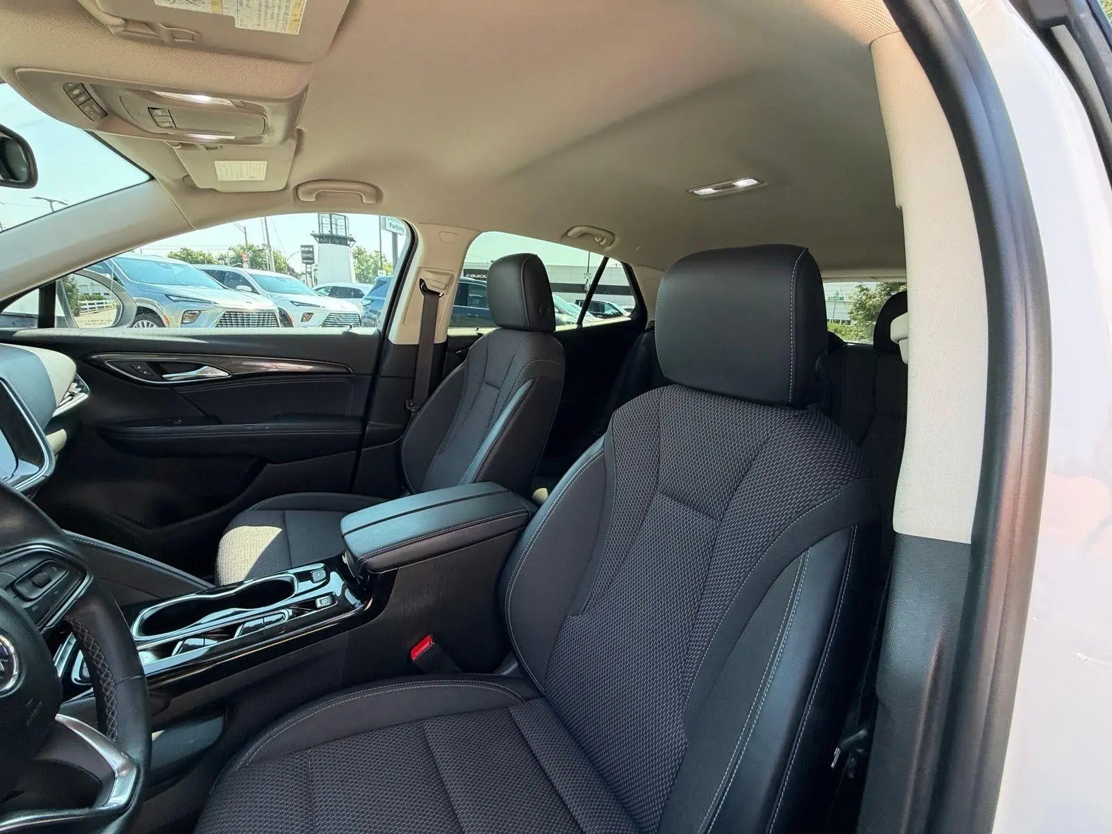 2023 Buick Envision Preferred AWD photo 4