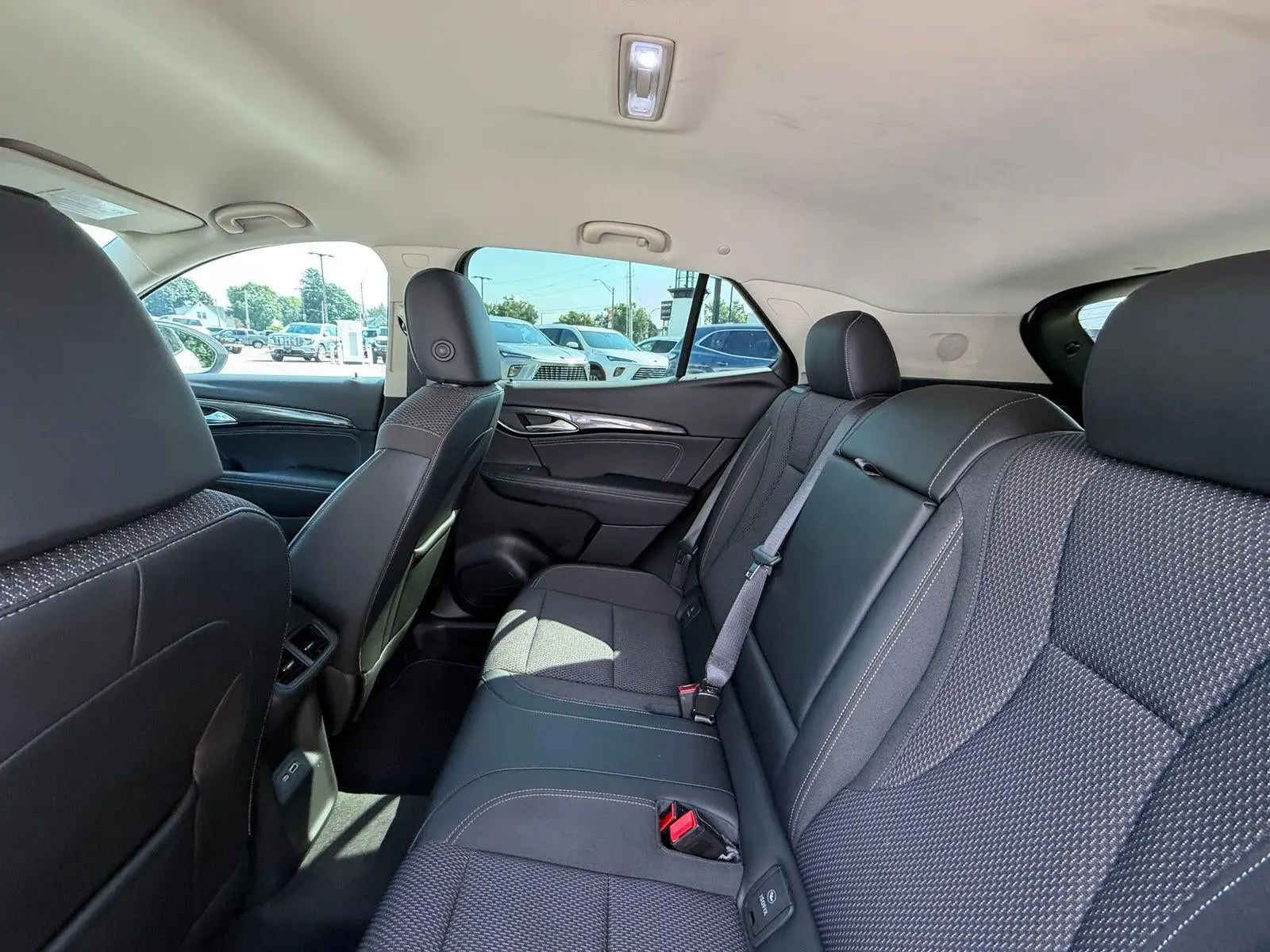 2023 Buick Envision Preferred AWD photo 5