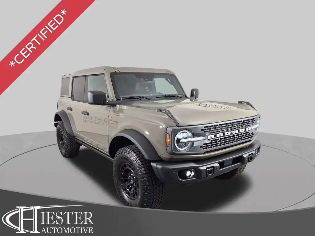 2026 Ford Bronco Badlands 4WD's photo