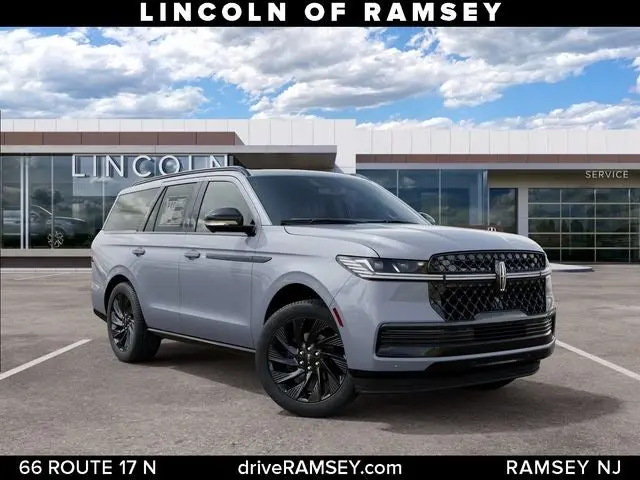2027 Lincoln Navigator Reserve 4WD photo 5