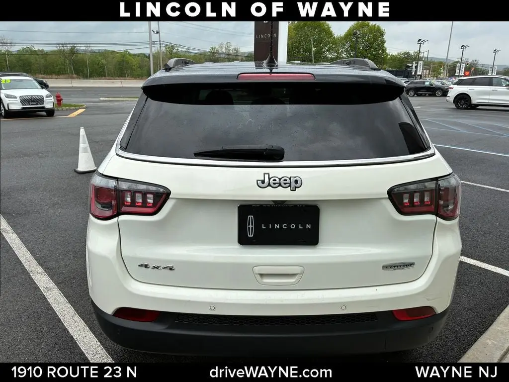 2020 Jeep Compass Latitude 4X4 photo 4