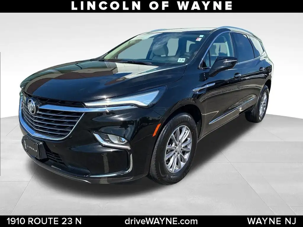 2024 Buick Enclave Essence AWD's photo