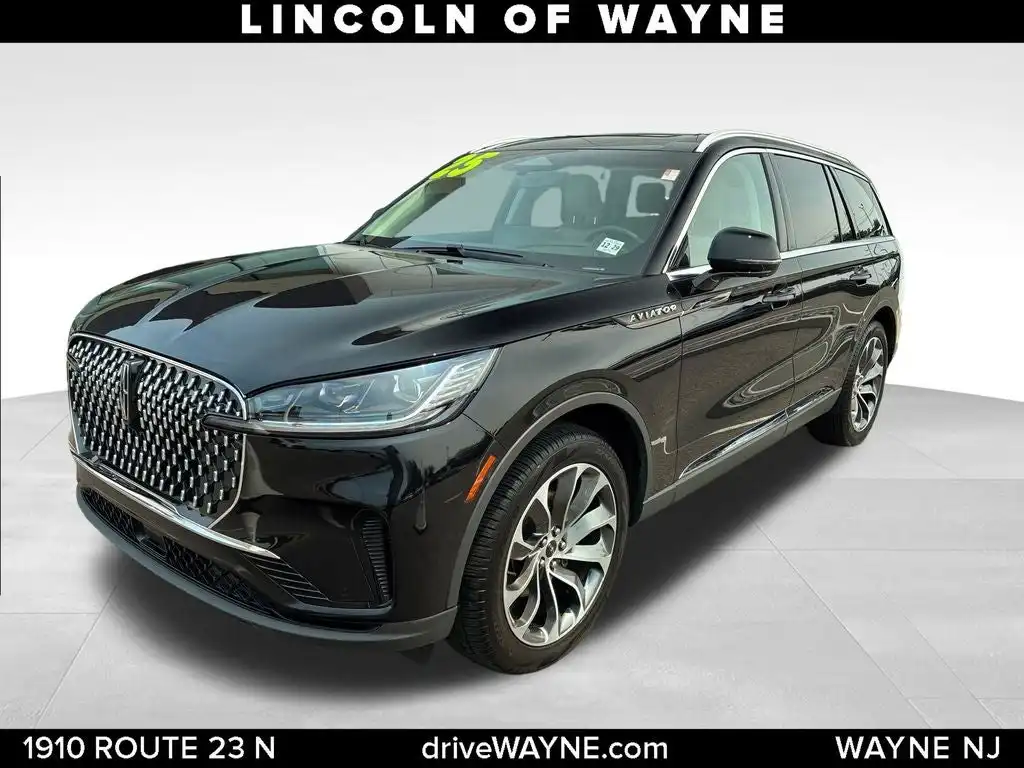 2025 Lincoln Aviator Reserve AWD's photo