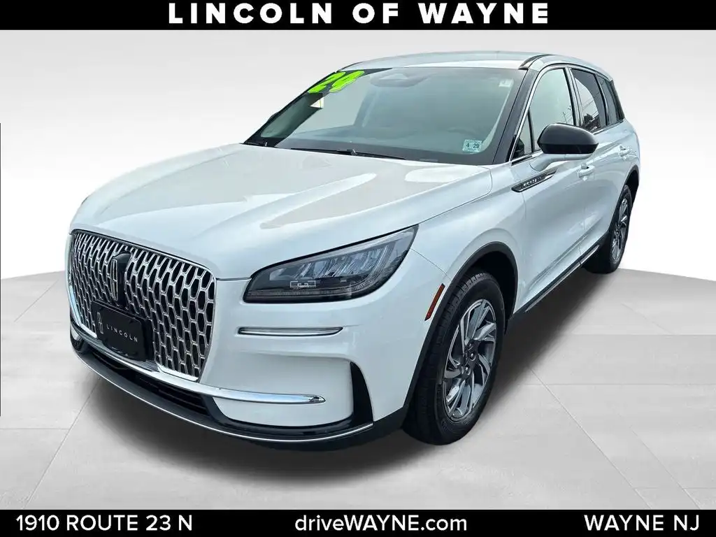 2024 Lincoln Corsair Premiere AWD's photo