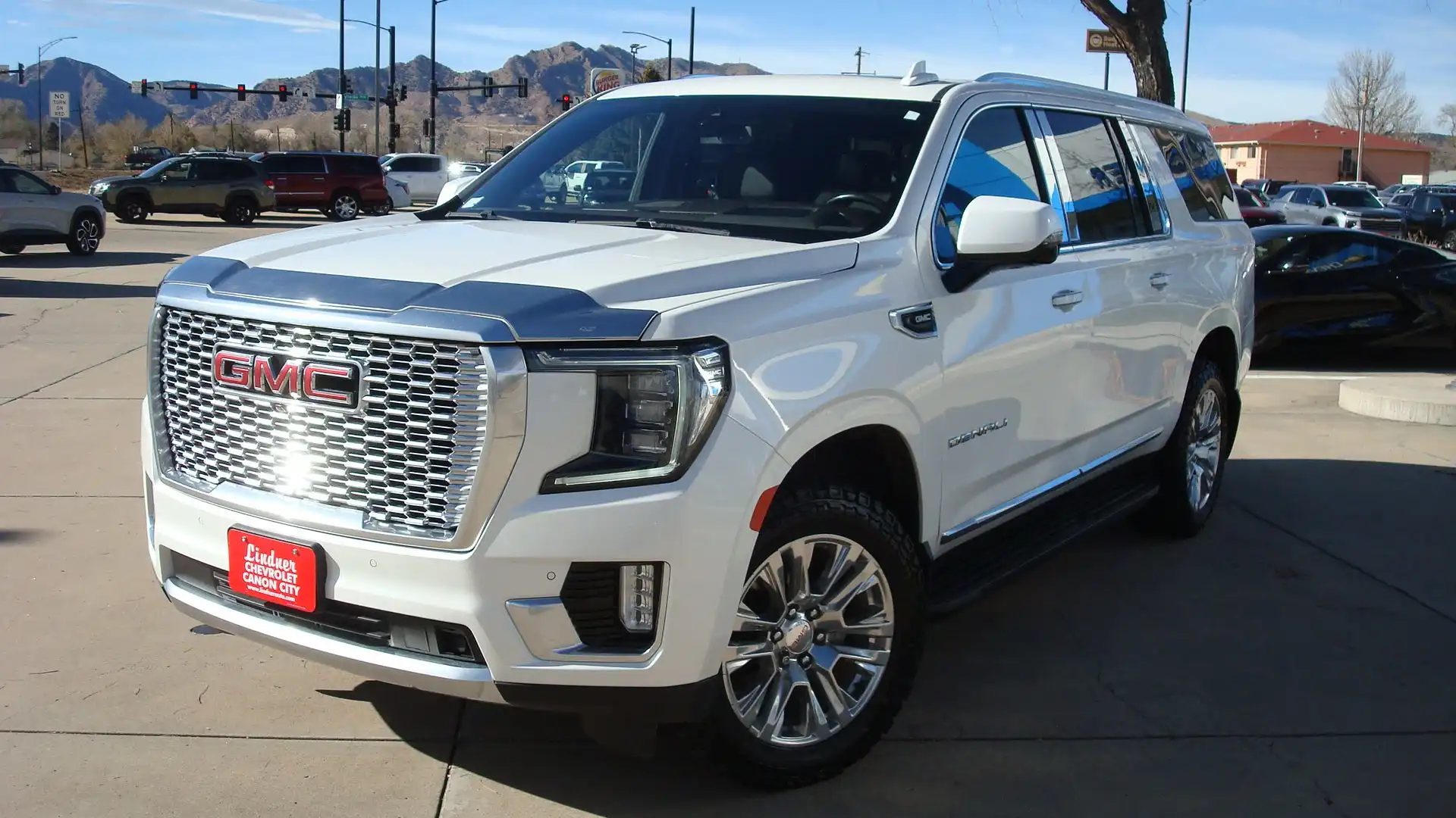 2022 GMC Yukon Denali's photo