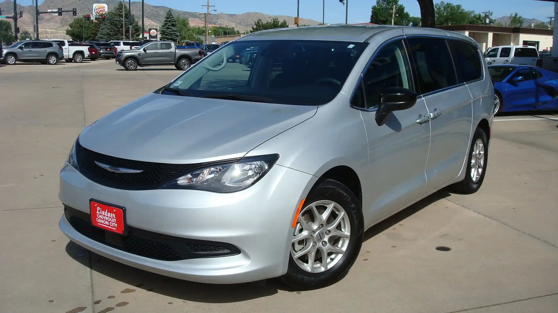 2024 Chrysler Voyager LX's photo