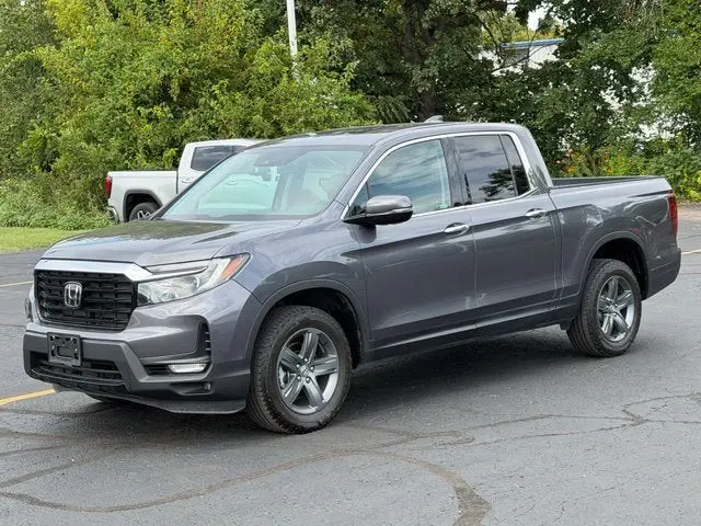 2023 Honda Ridgeline RTL AWD E photo 3