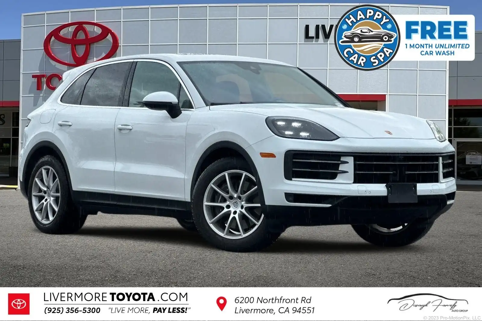 2024 Porsche Cayenne Base's photo