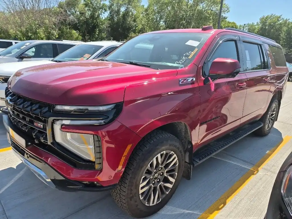2025 Chevrolet Suburban Z71 4X4's photo