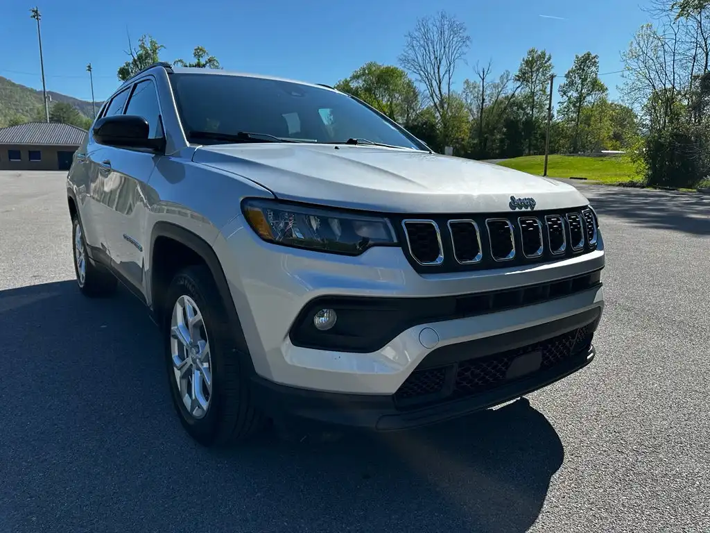 2024 Jeep Compass Latitude 4X4's photo