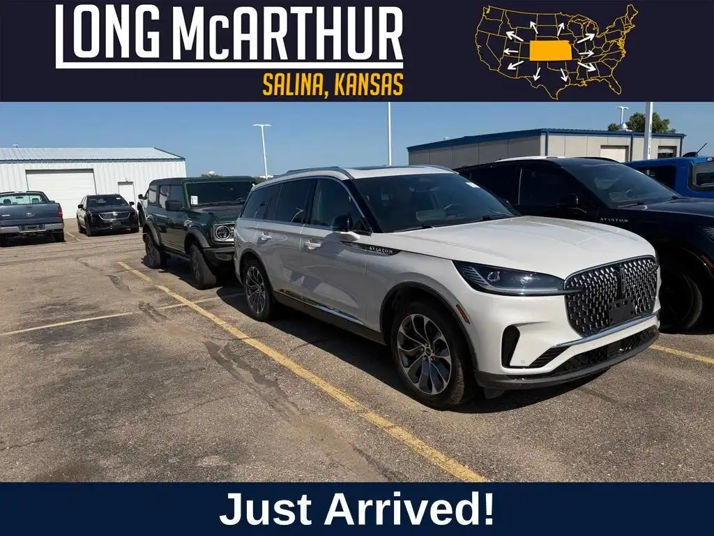2025 Lincoln Aviator Reserve AWD's photo