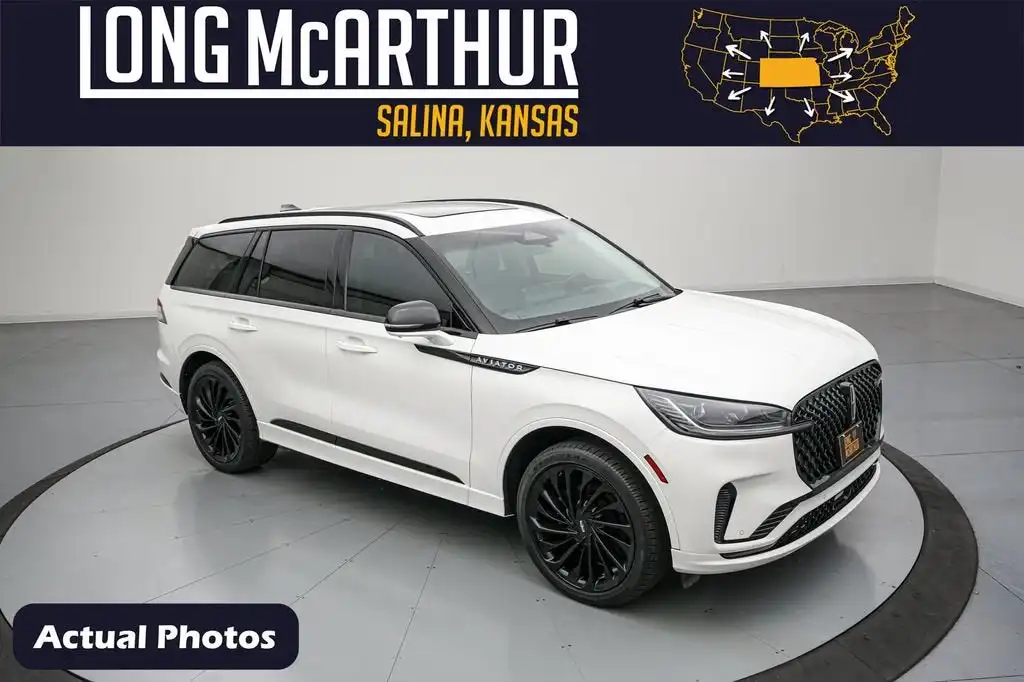 2025 Lincoln Aviator Reserve AWD's photo