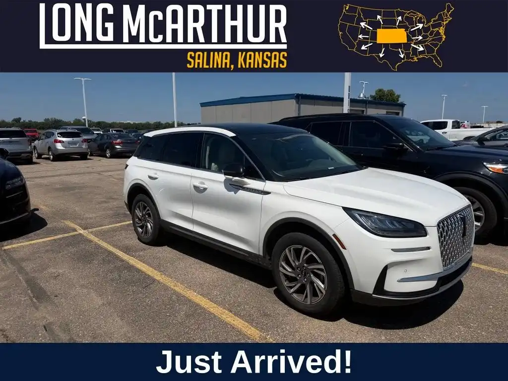 2023 Lincoln Corsair FWD's photo