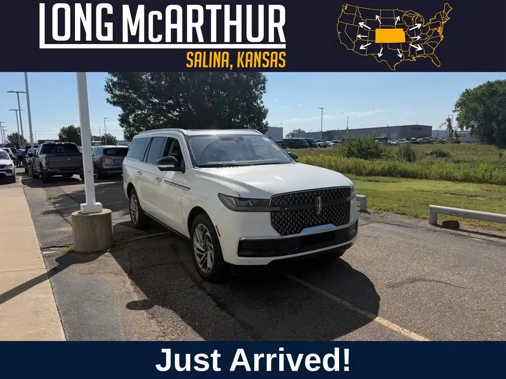 2025 Lincoln Navigator Reserve 4WD L's photo