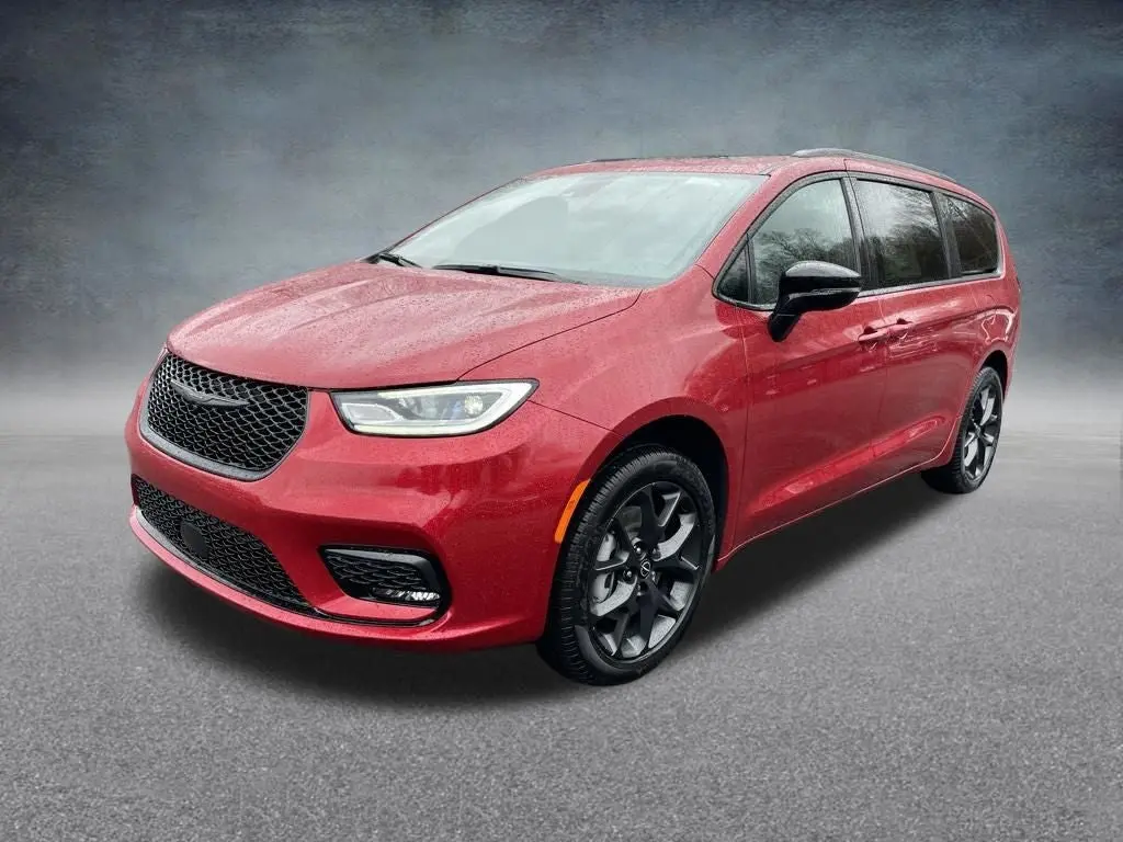 2026 Chrysler Pacifica Select AWD photo 3
