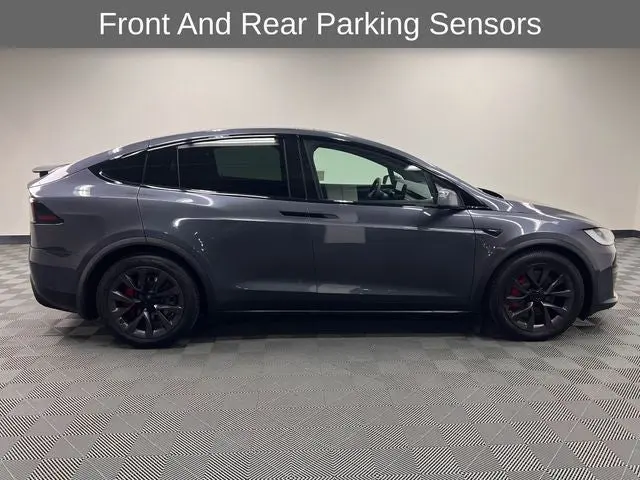 2023 Tesla Model X Plaid photo 4