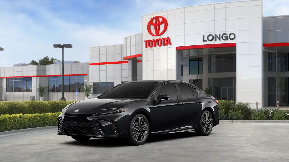 2026 Toyota Camry XSE Hybrid's photo