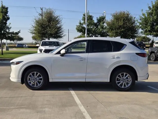 2025 Mazda CX-5 Preferred AWD Auto Package S photo 4