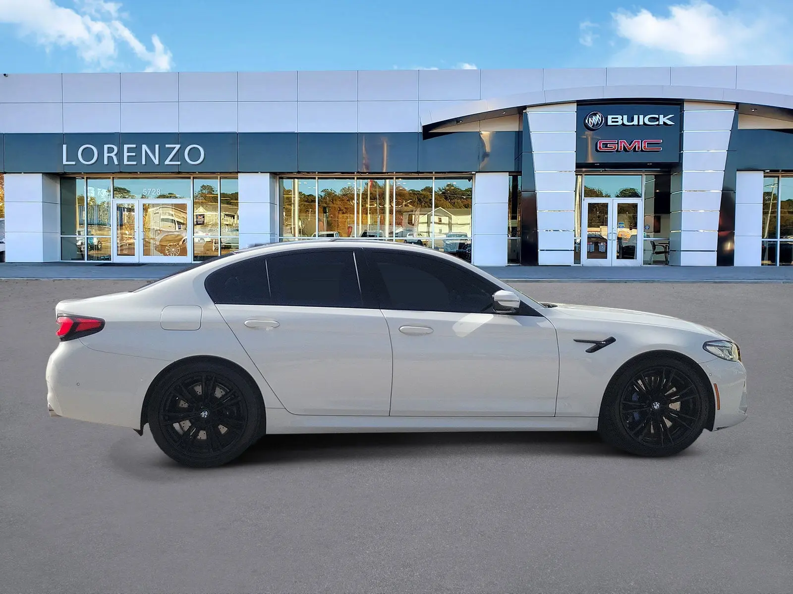 2023 BMW M5 Base photo 4