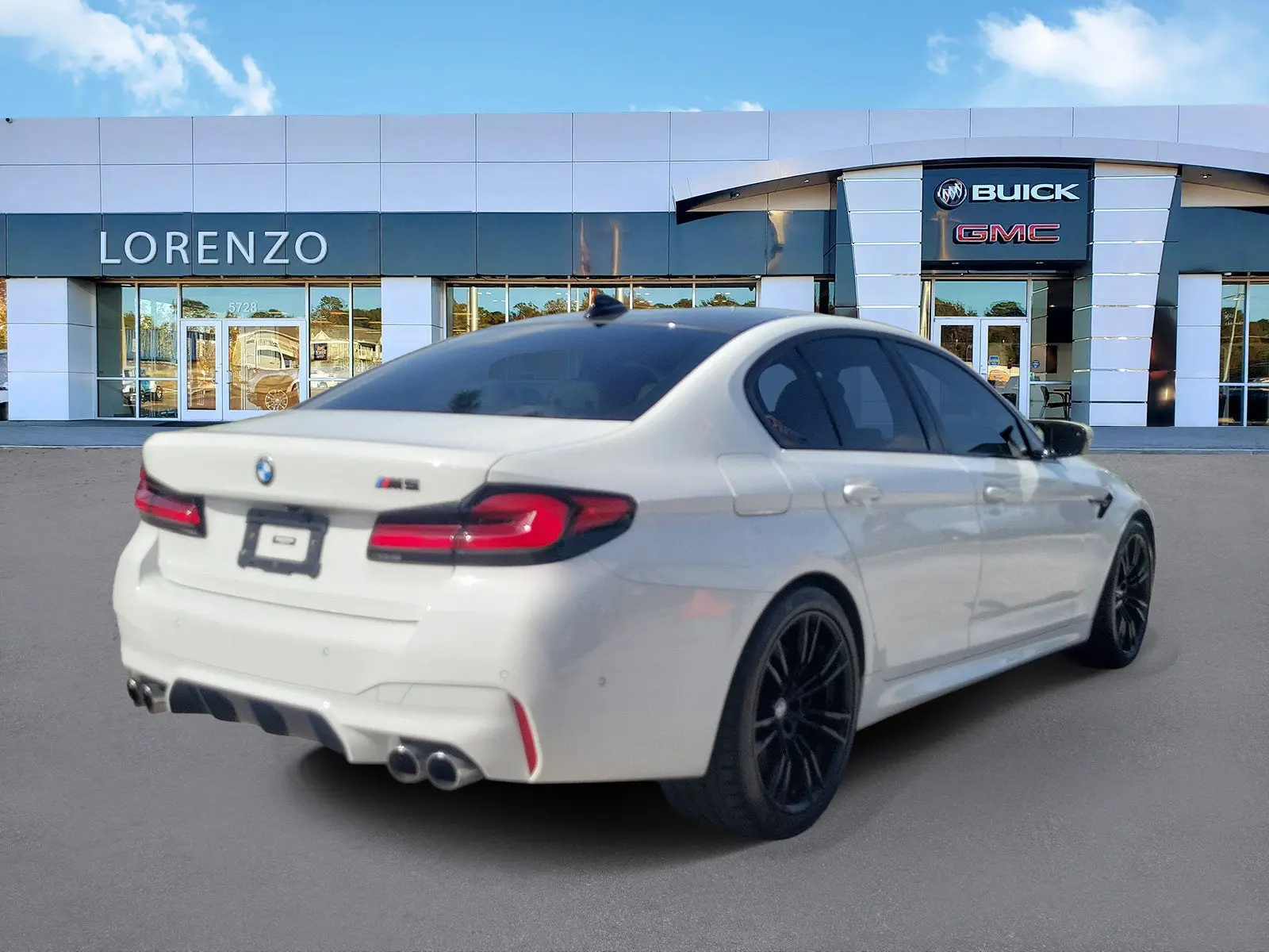 2023 BMW M5 Base photo 5