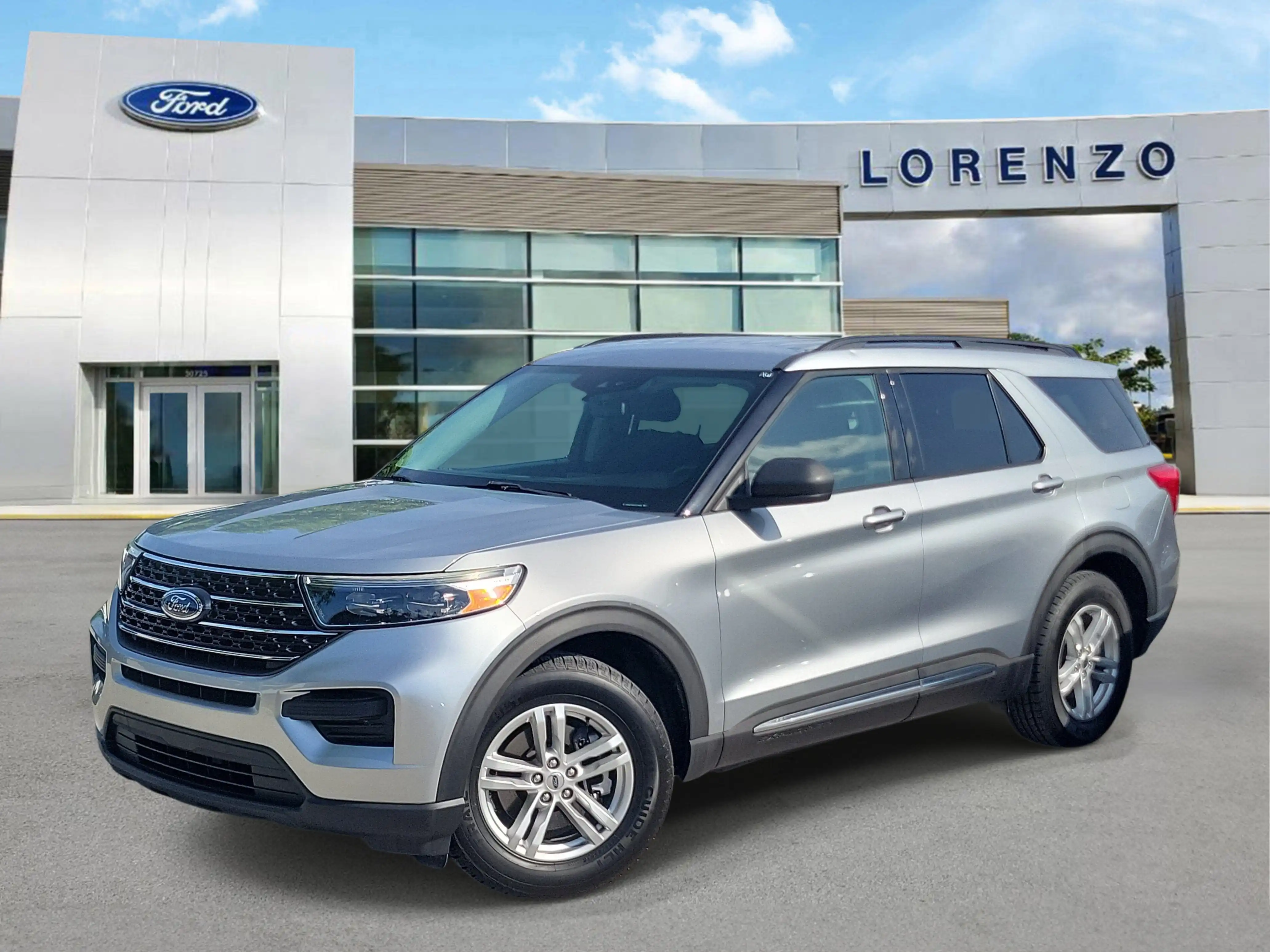 2020 Ford Explorer XLT RWD's photo