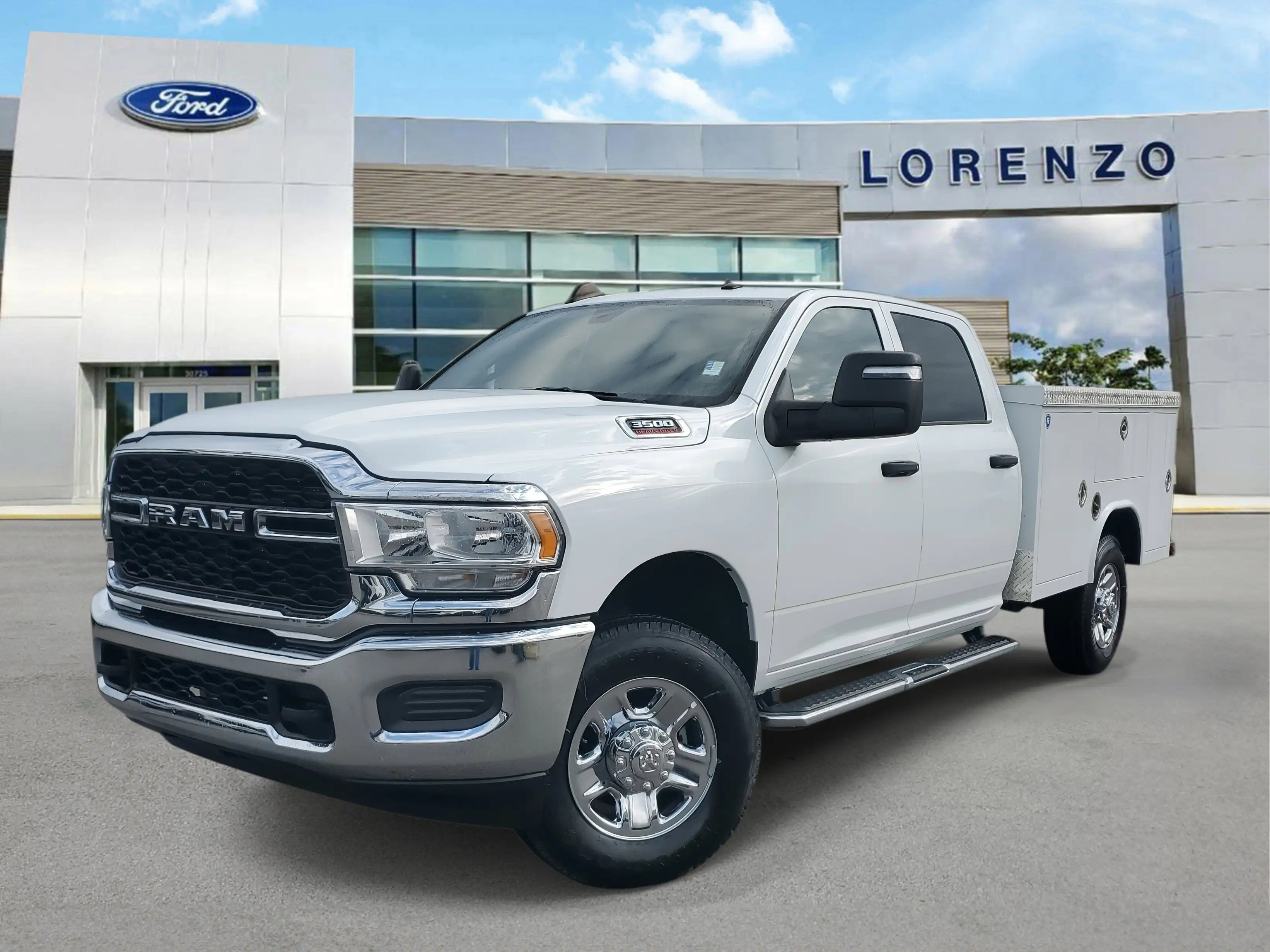 2024 RAM 3500 Tradesman 4X4 Crew Cab LWB's photo