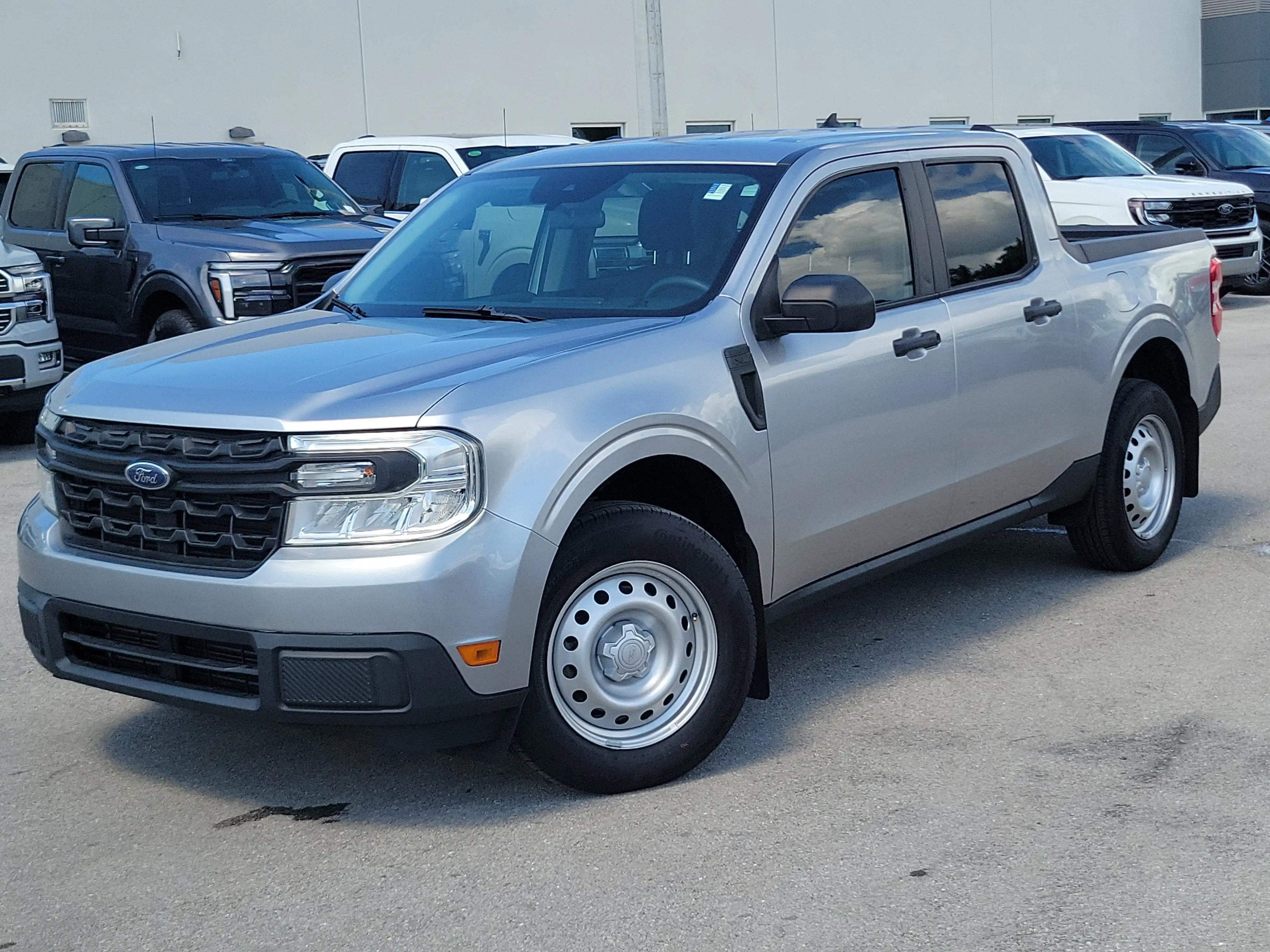 2022 Ford Maverick XL FWD's photo
