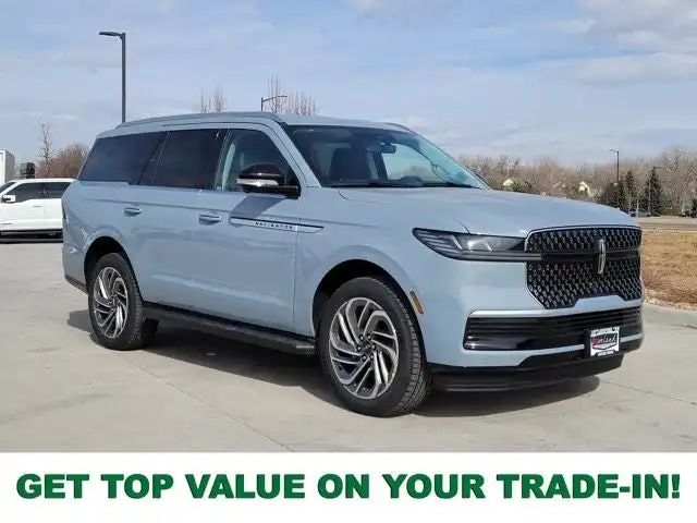 2026 Lincoln Navigator Premiere AWD's photo