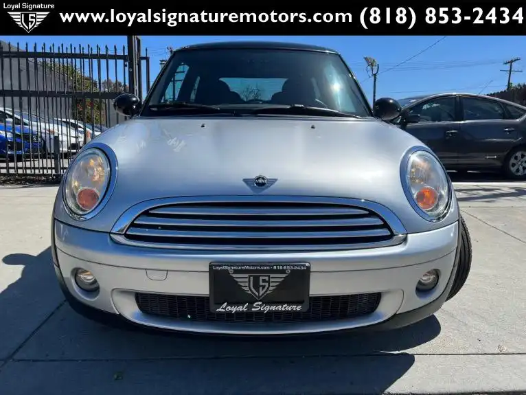2009 MINI Cooper Base's photo