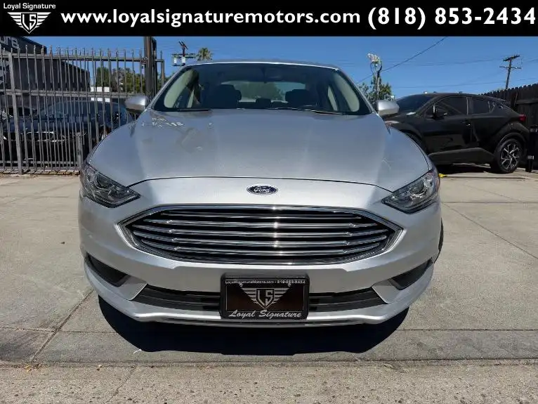 2017 Ford Fusion SE FWD's photo