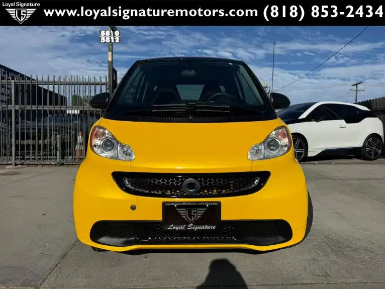 2013 smart fortwo pure's photo