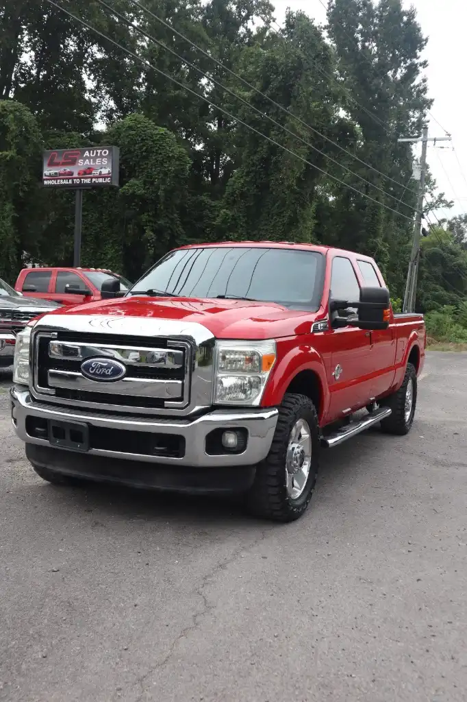 2011 Ford F-250 Lariat 4x4 Crew Cab 156 in's photo