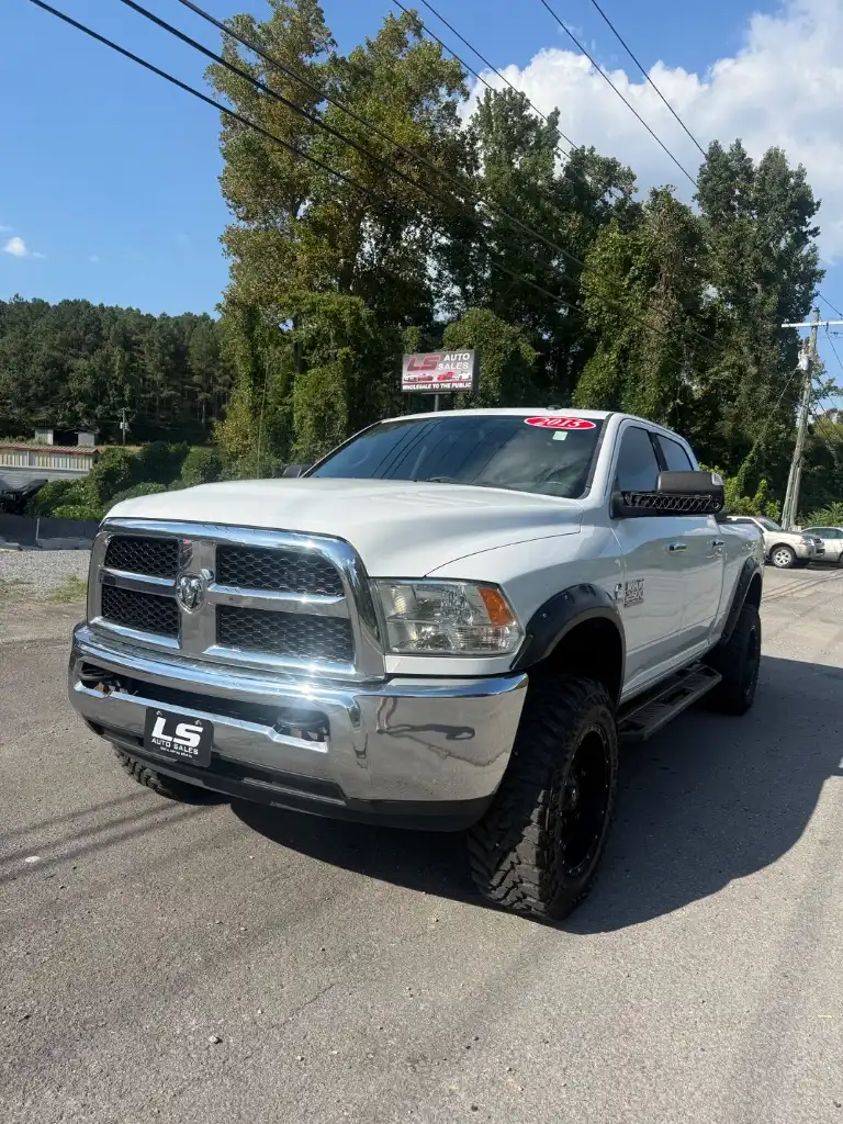 2015 RAM 2500 SLT 4WD Crew Cab SWB's photo