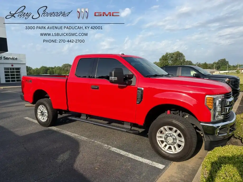 2017 Ford F-250 XLT 4x4 SuperCab 6-3/4' Box's photo