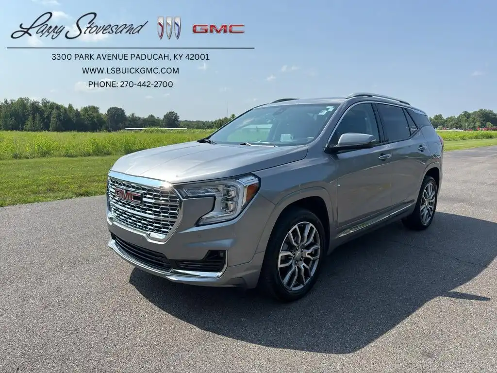 2023 GMC Terrain Denali AWD's photo