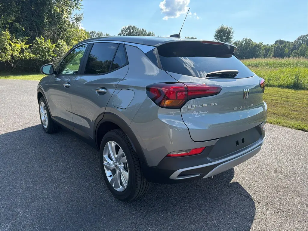 2026 Buick Encore GX Preferred AWD photo 3